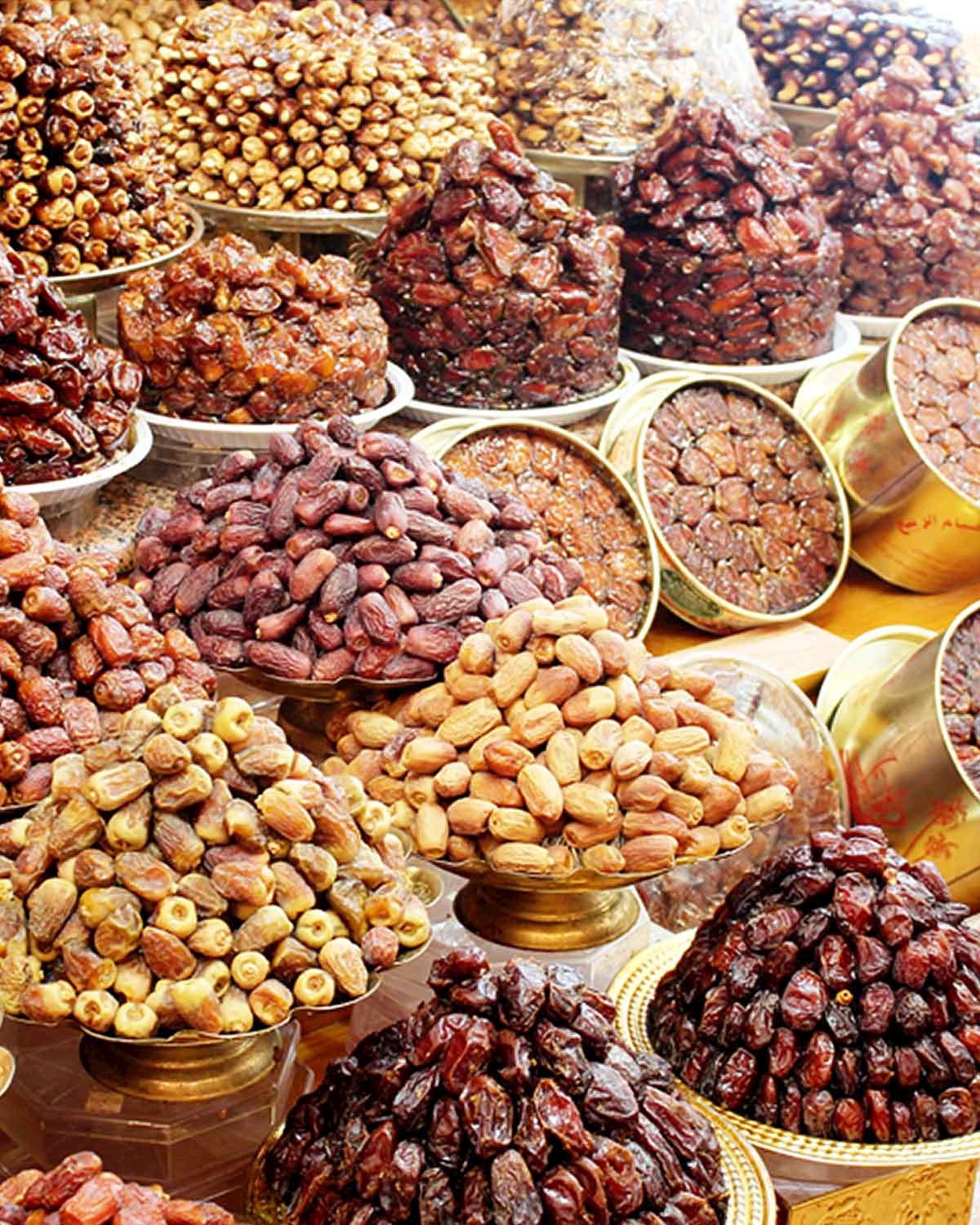 أشهر أنواع التمور فى السعودية